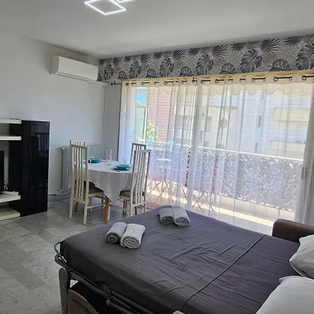 Magnifique Juan Les Pins-plage A Pied * アンティーブ